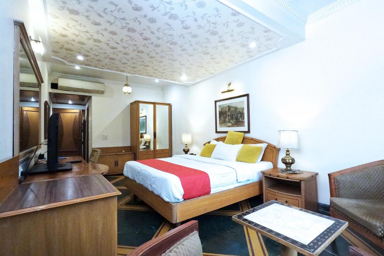 Fabexpress Kwality Regency Hotel Chandīgarh Екстериор снимка