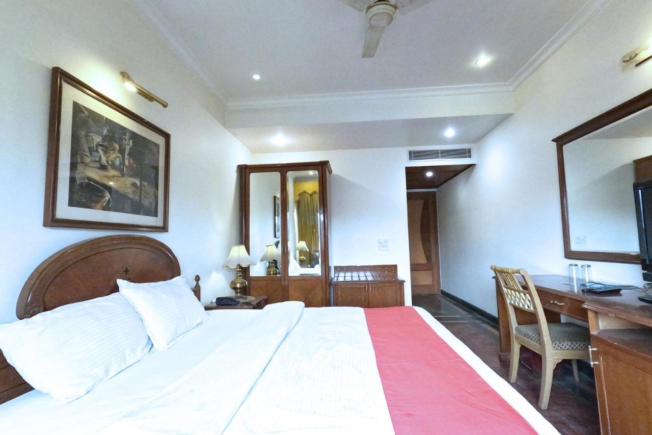 Fabexpress Kwality Regency Hotel Chandīgarh Екстериор снимка