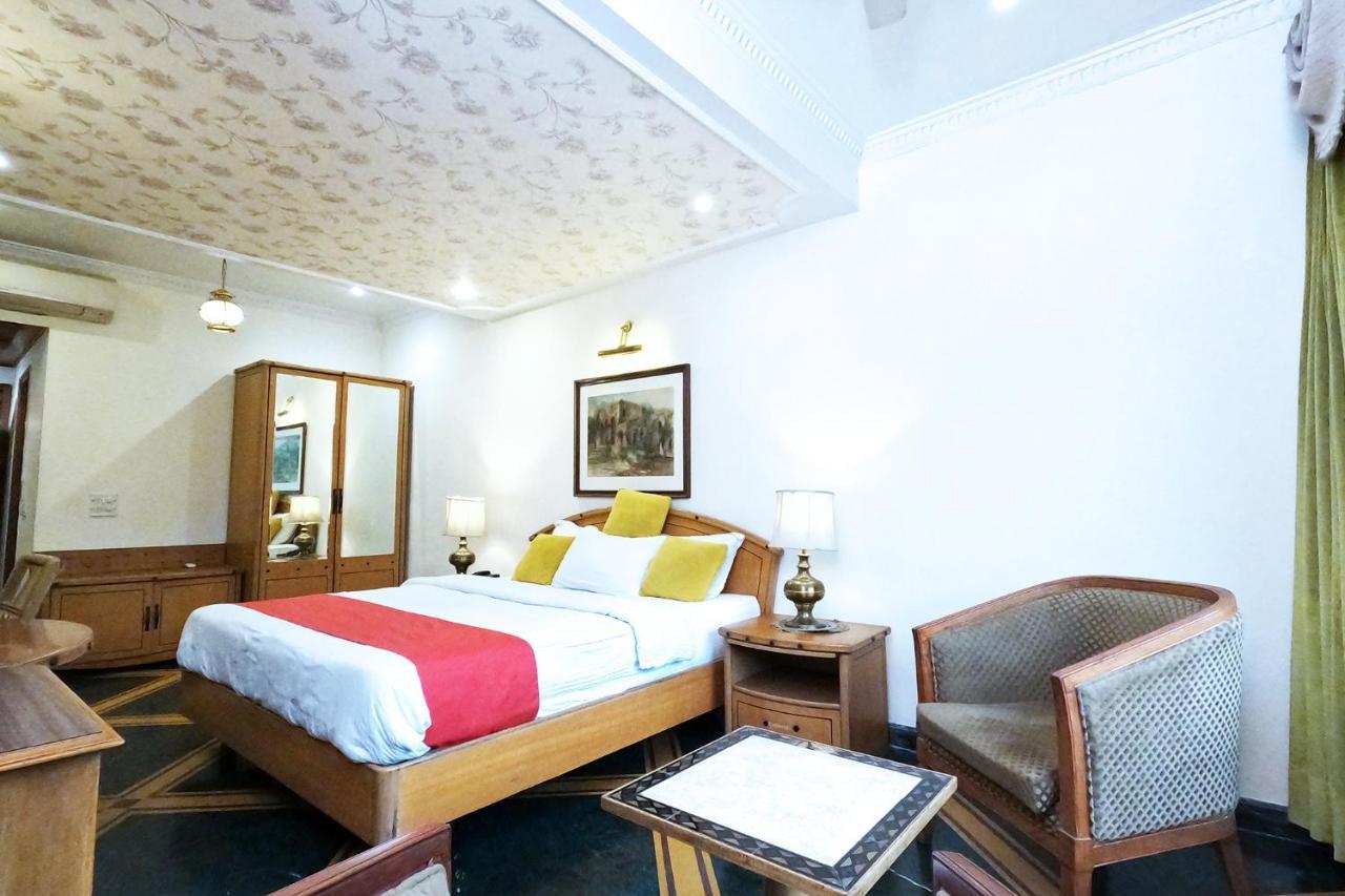 Fabexpress Kwality Regency Hotel Chandīgarh Екстериор снимка